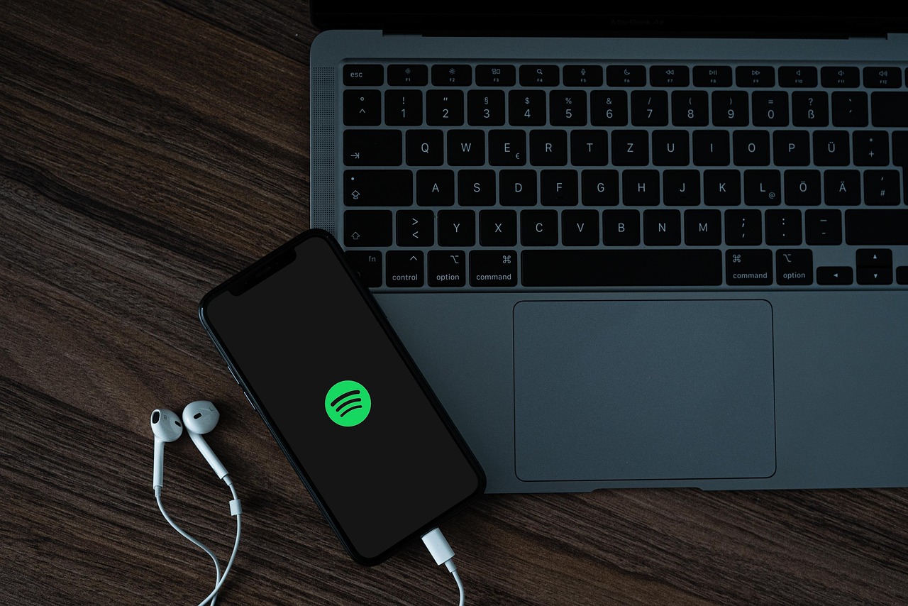 mobile phone spotify